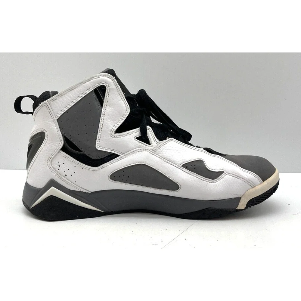 Jordan True Flight 2008 White /Metallic Silver/Light Graphite/Black Us Size 13